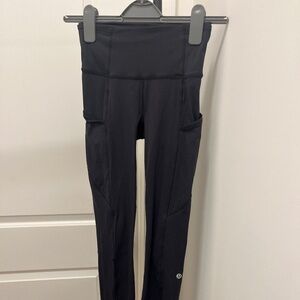 Lululemon Wunder Train size 2 black